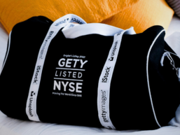 9 Best Travel Pillows for Long Flights and Road Trips allotraveller