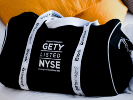 9 Best Travel Pillows for Long Flights and Road Trips allotraveller